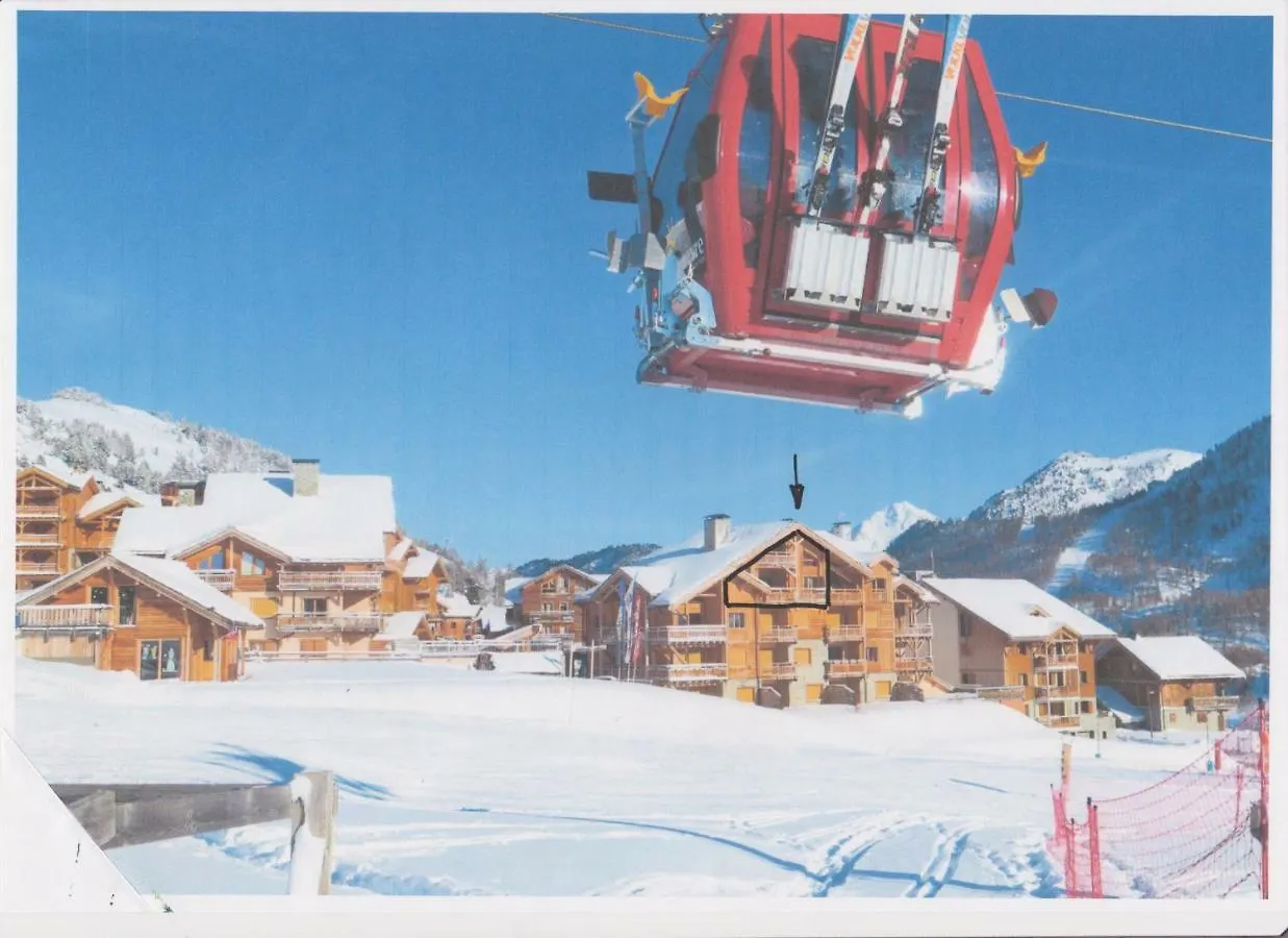 Les Chalets Du Chaberton, Pied De Pistes Et Spa Montgenevre 0*,